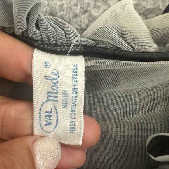 Vintage 60s Nightgown Lingerie Layered Ruffled Made in USA - Picture 11 of 16